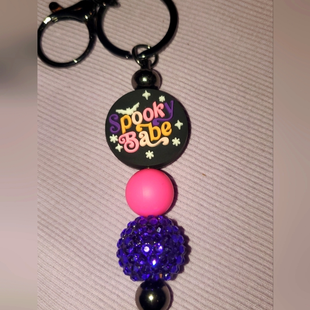 💜SPOOKY VABE  🦇 BAG CLIP
